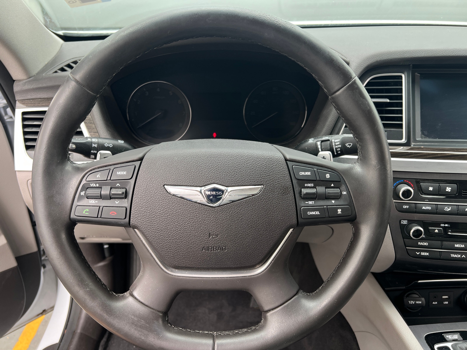 Thumbnail: 2017 Genesis G80 - 4
