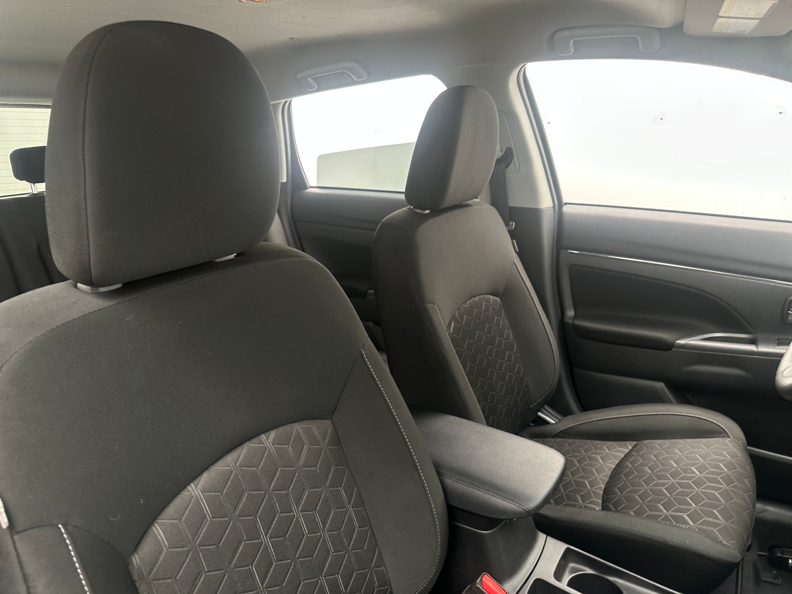 Thumbnail: 2026 Mitsubishi Outlander Sport - 2