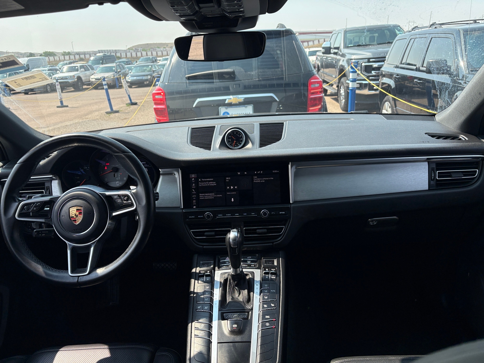 Thumbnail: 2021 Porsche Macan - 2