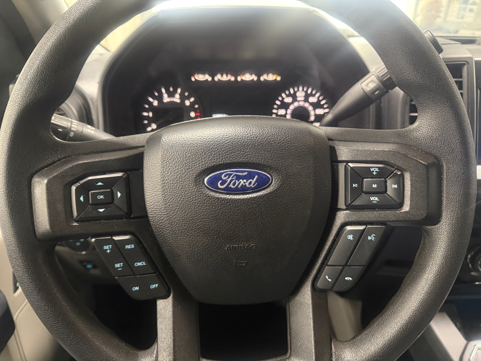 Thumbnail: 2020 Ford Econoline - 5