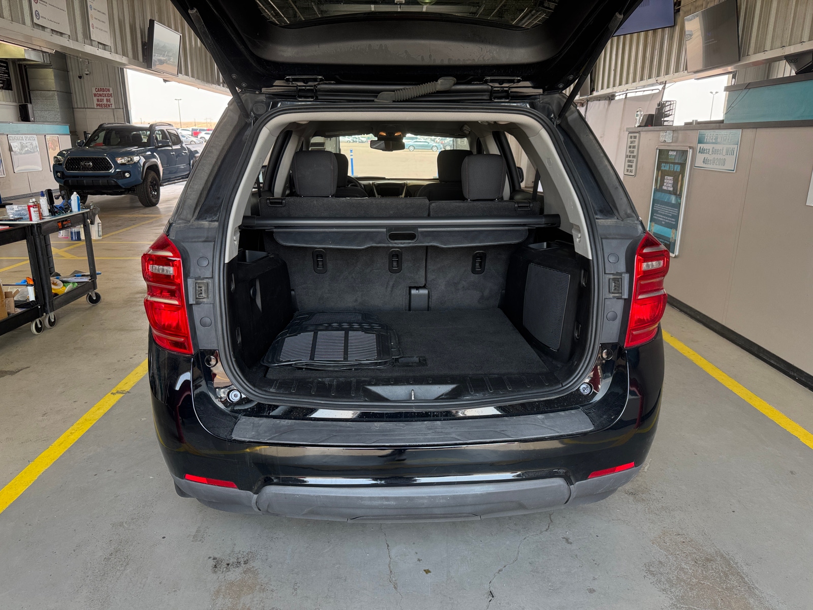 Thumbnail: 2017 Chevrolet Equinox - 7
