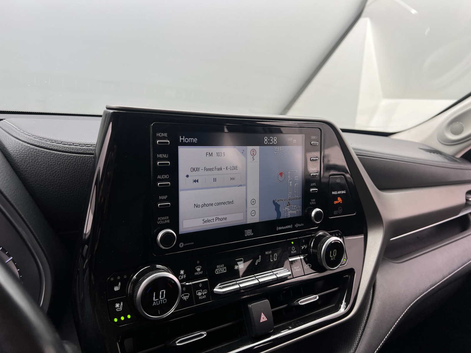 Thumbnail: 2021 Toyota Highlander - 3
