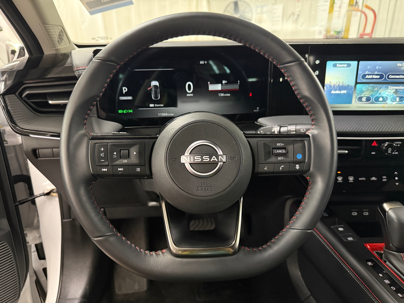 Thumbnail: 2025 Nissan Kicks - 4