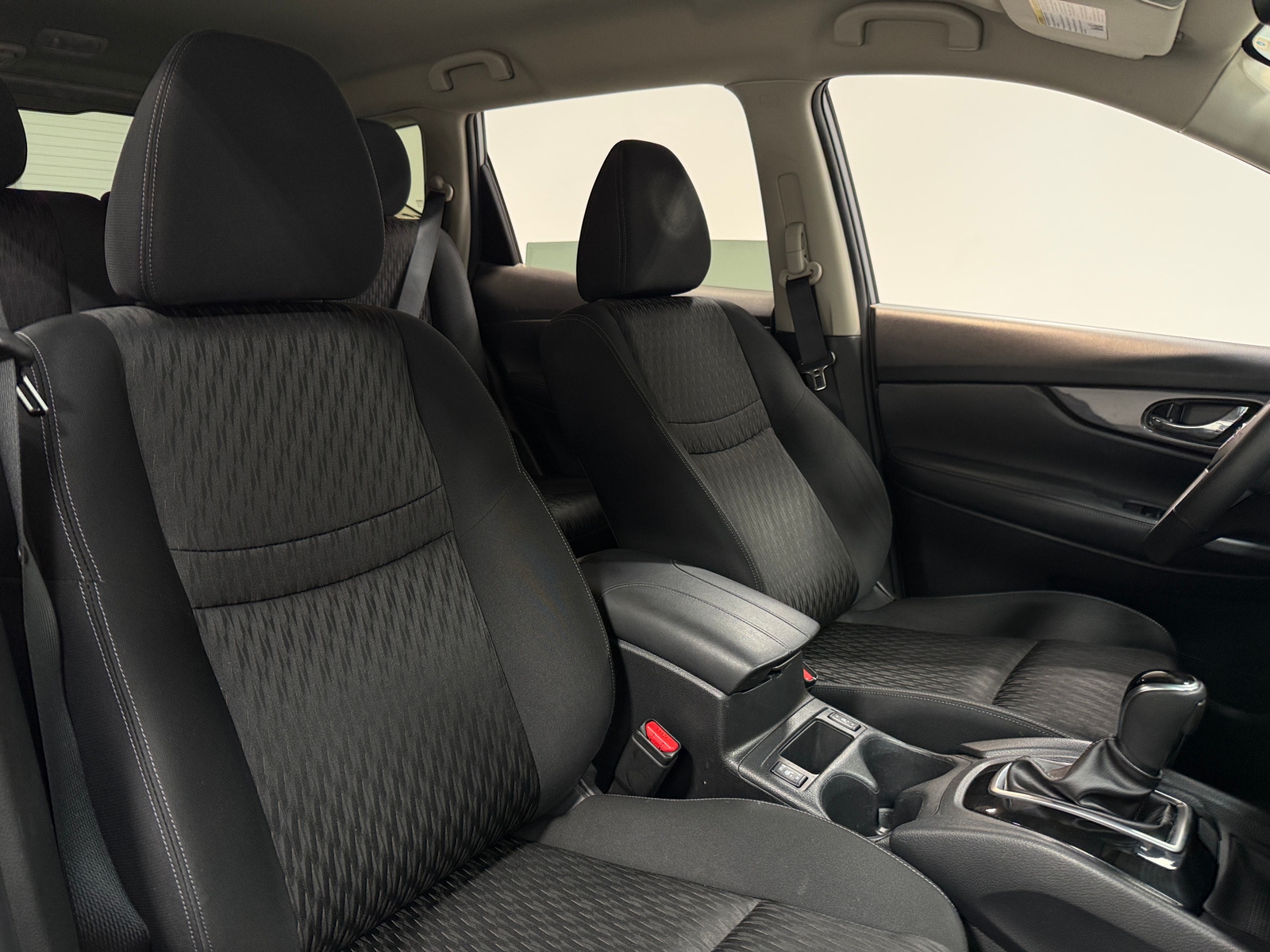 Thumbnail: 2020 Nissan Rogue - 2