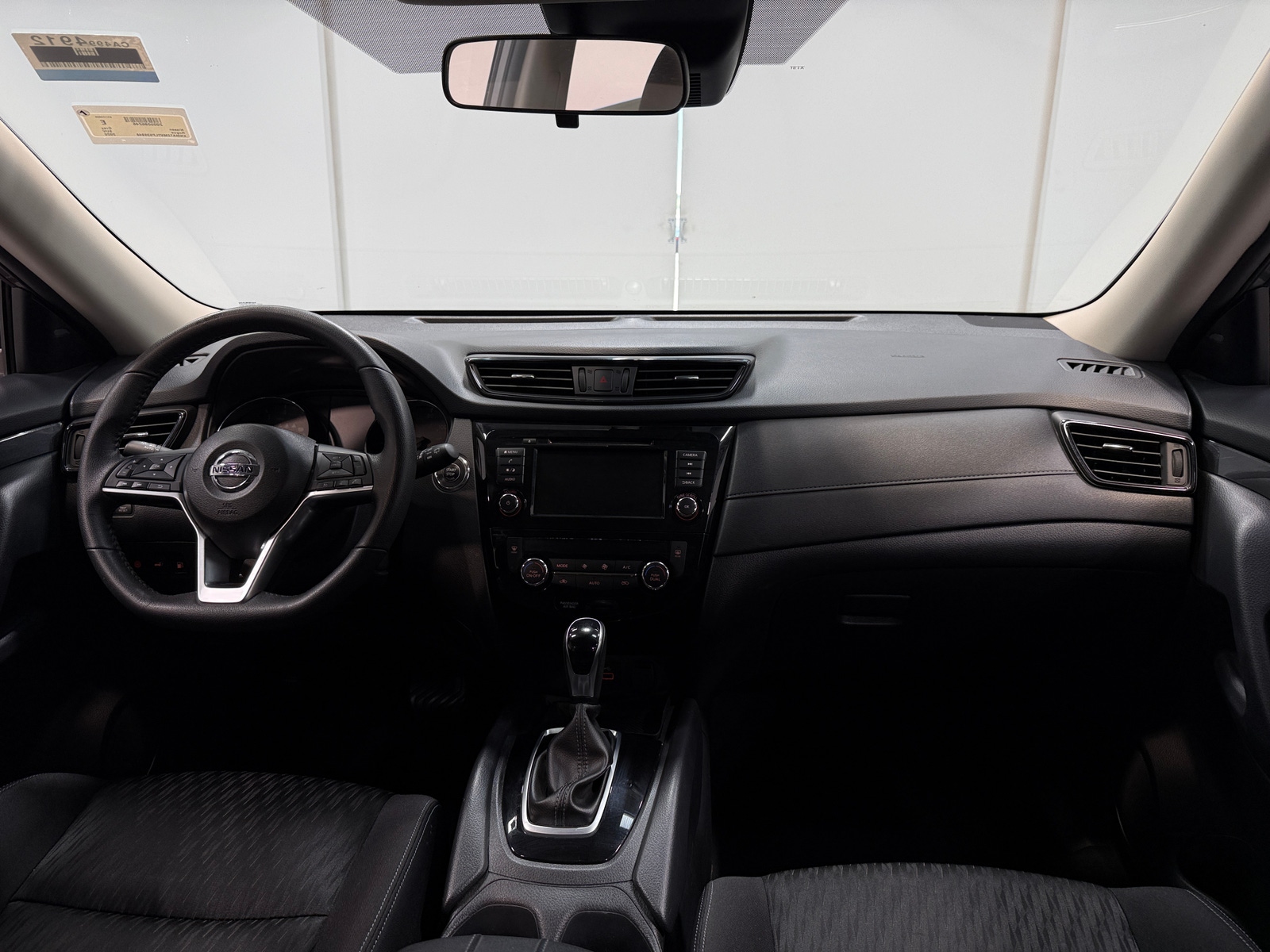 Thumbnail: 2020 Nissan Rogue - 3
