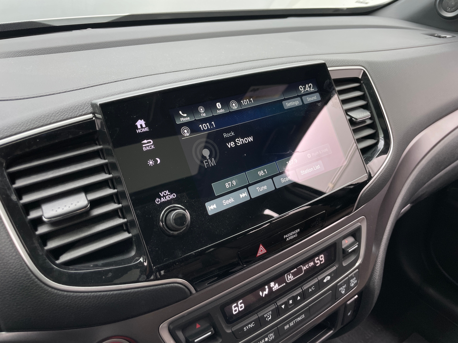 Thumbnail: 2025 Honda Passport - 3