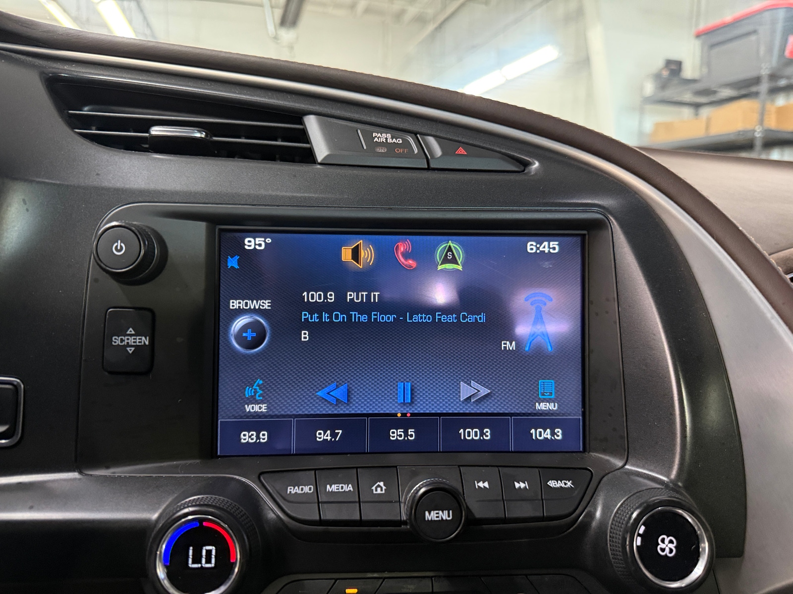 Thumbnail: 2014 Chevrolet Corvette - 2