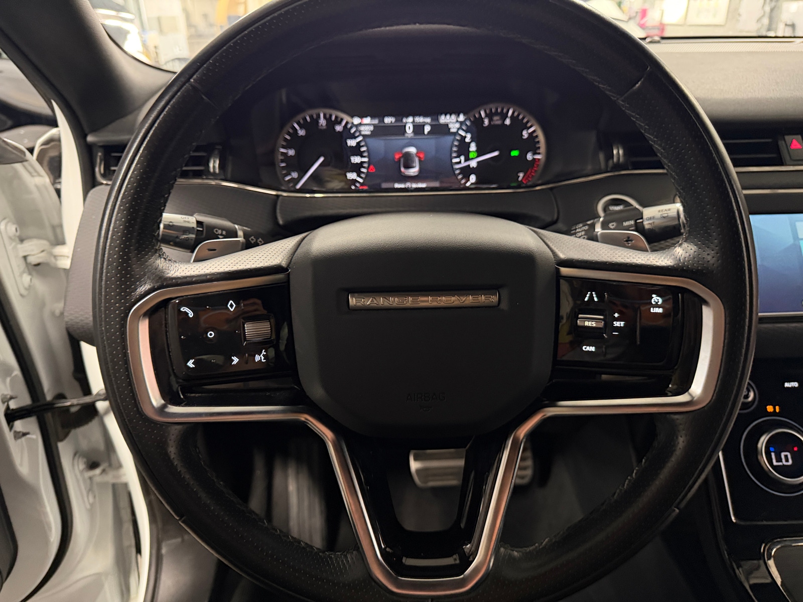 Thumbnail: 2021 Land Rover Range Rover Evoque - 4