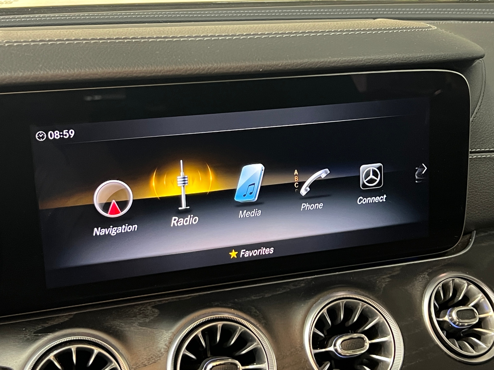 Thumbnail: 2020 Mercedes-Benz E-Class - 2