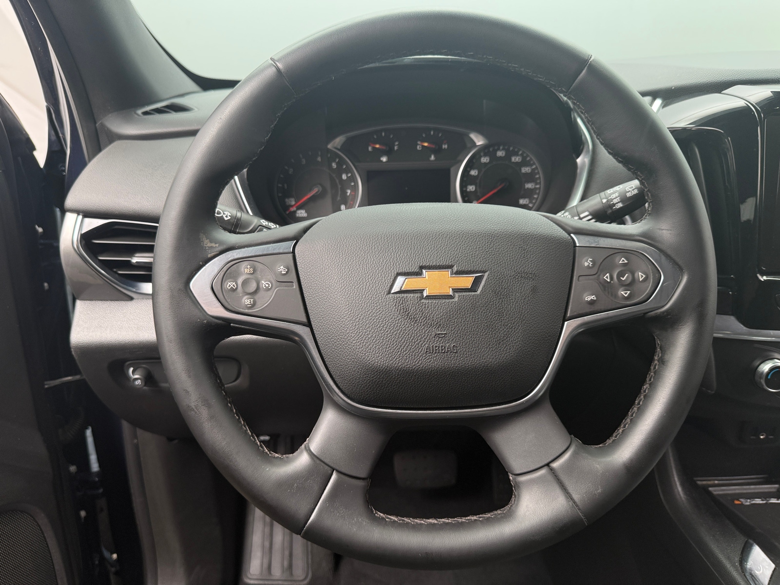 Thumbnail: 2023 Chevrolet Traverse - 5