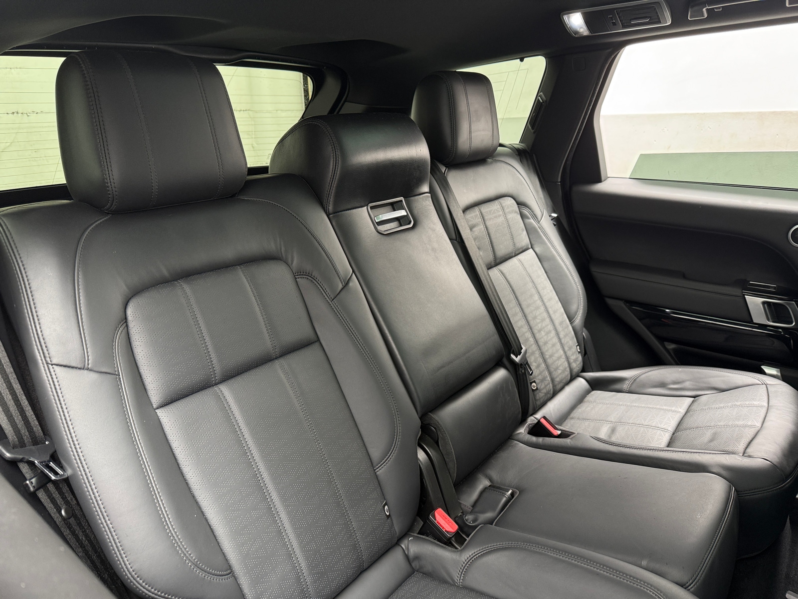 Thumbnail: 2020 Land Rover Range Rover Sport - 5