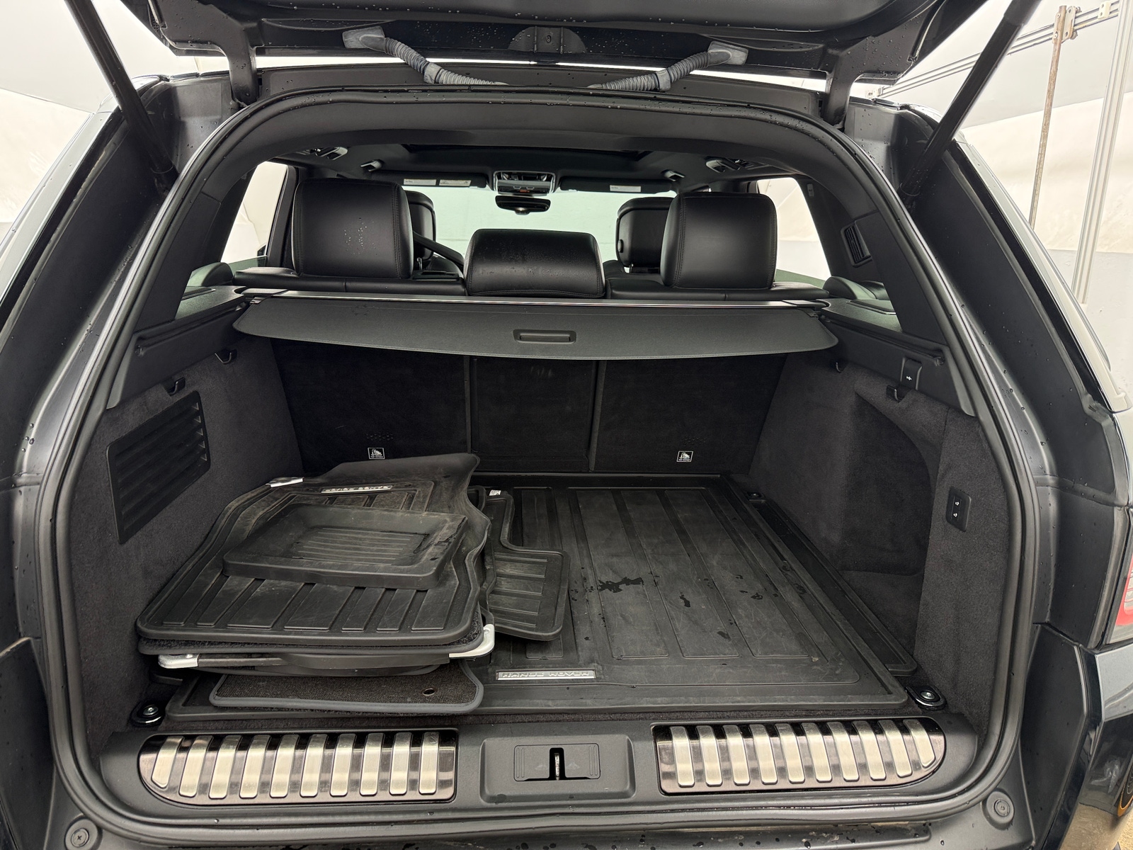 Thumbnail: 2020 Land Rover Range Rover Sport - 6