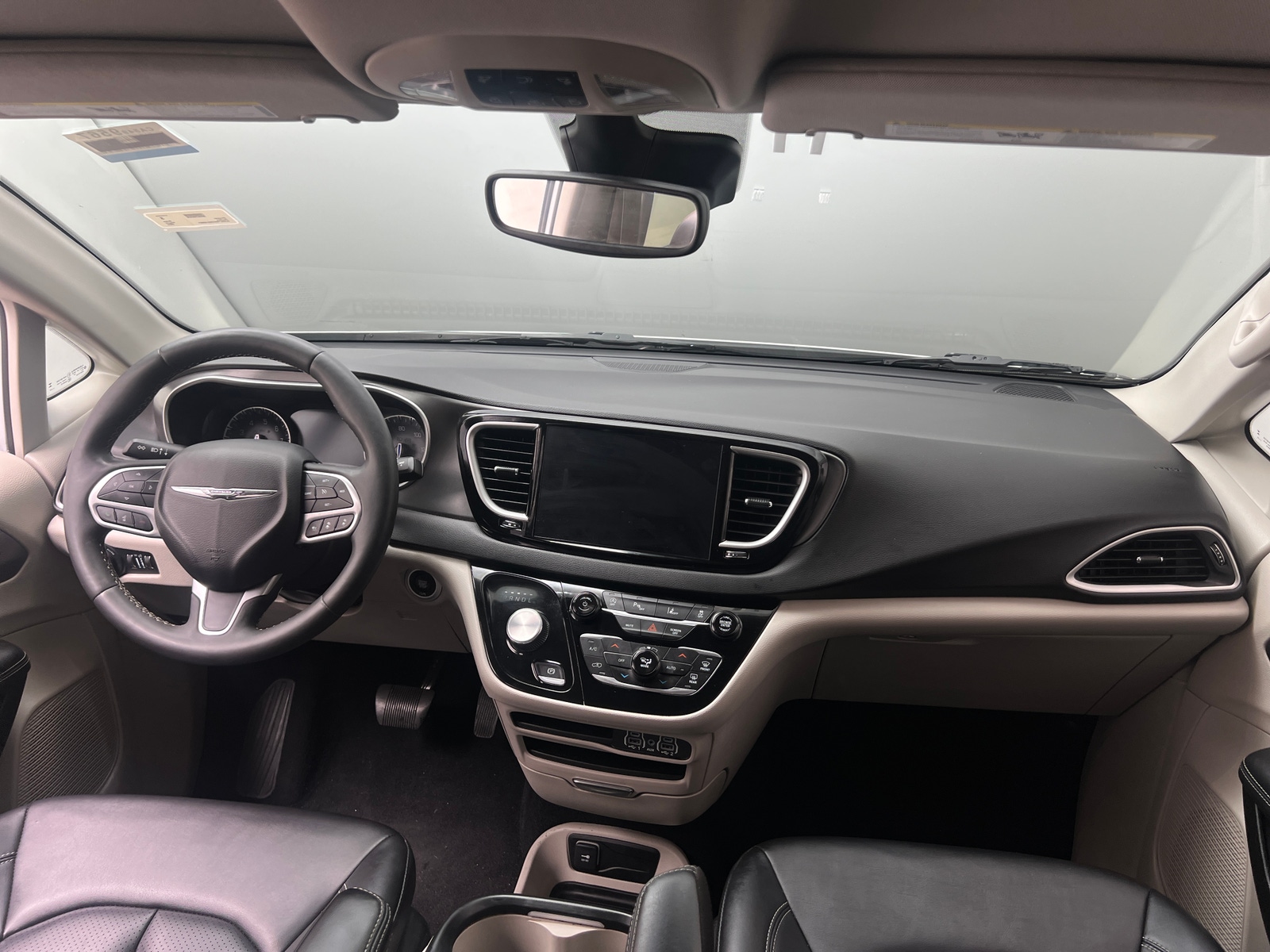 Thumbnail: 2024 Chrysler Pacifica - 2