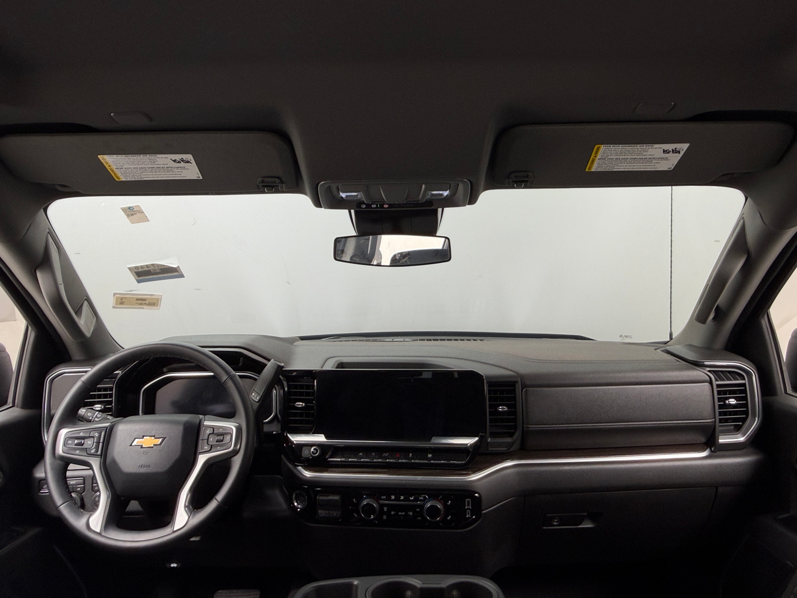 Thumbnail: 2026 Chevrolet Silverado 1500 - 3