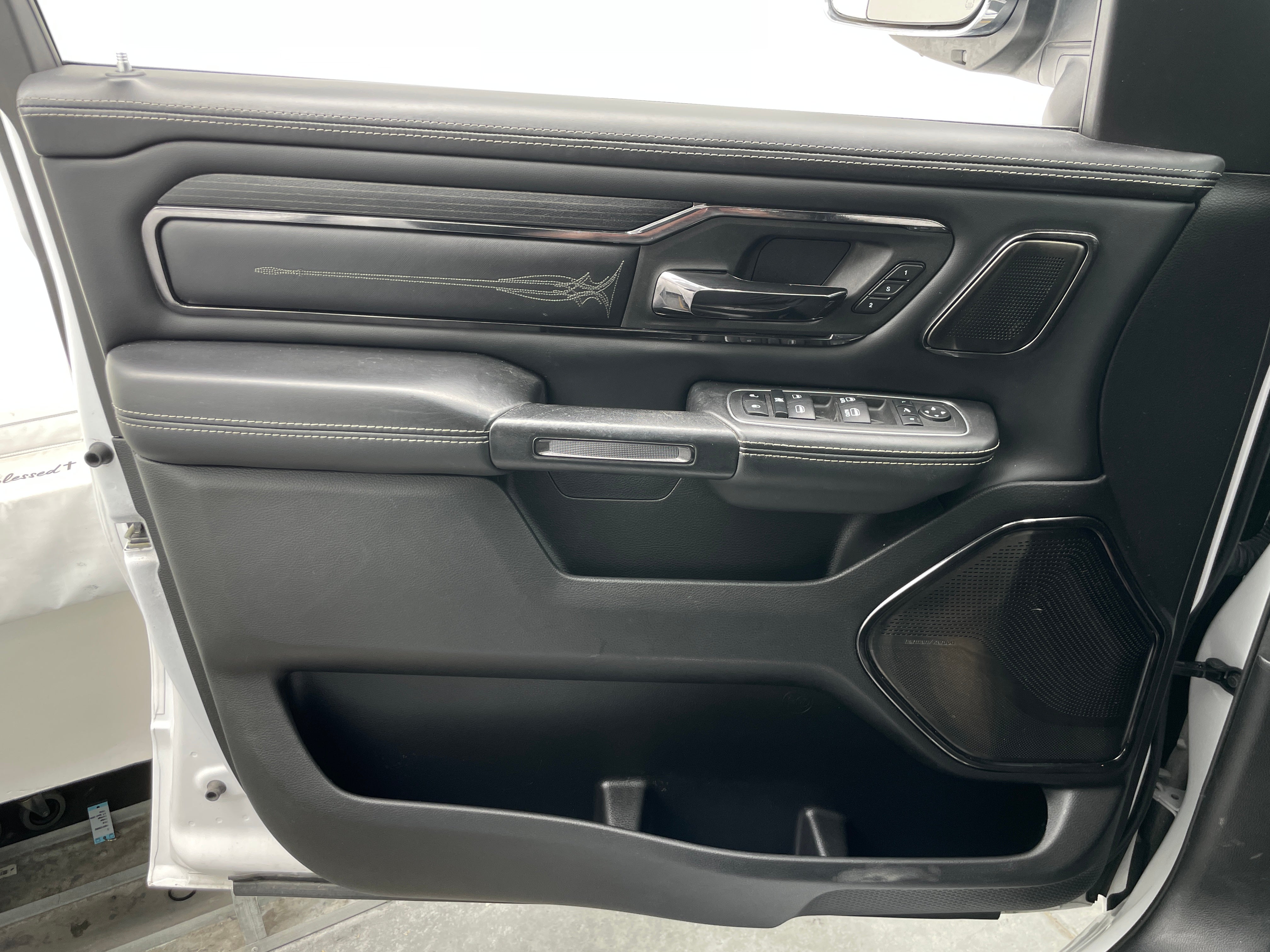 2022 RAM Ram 1500 Pickup Limited - Photo 10