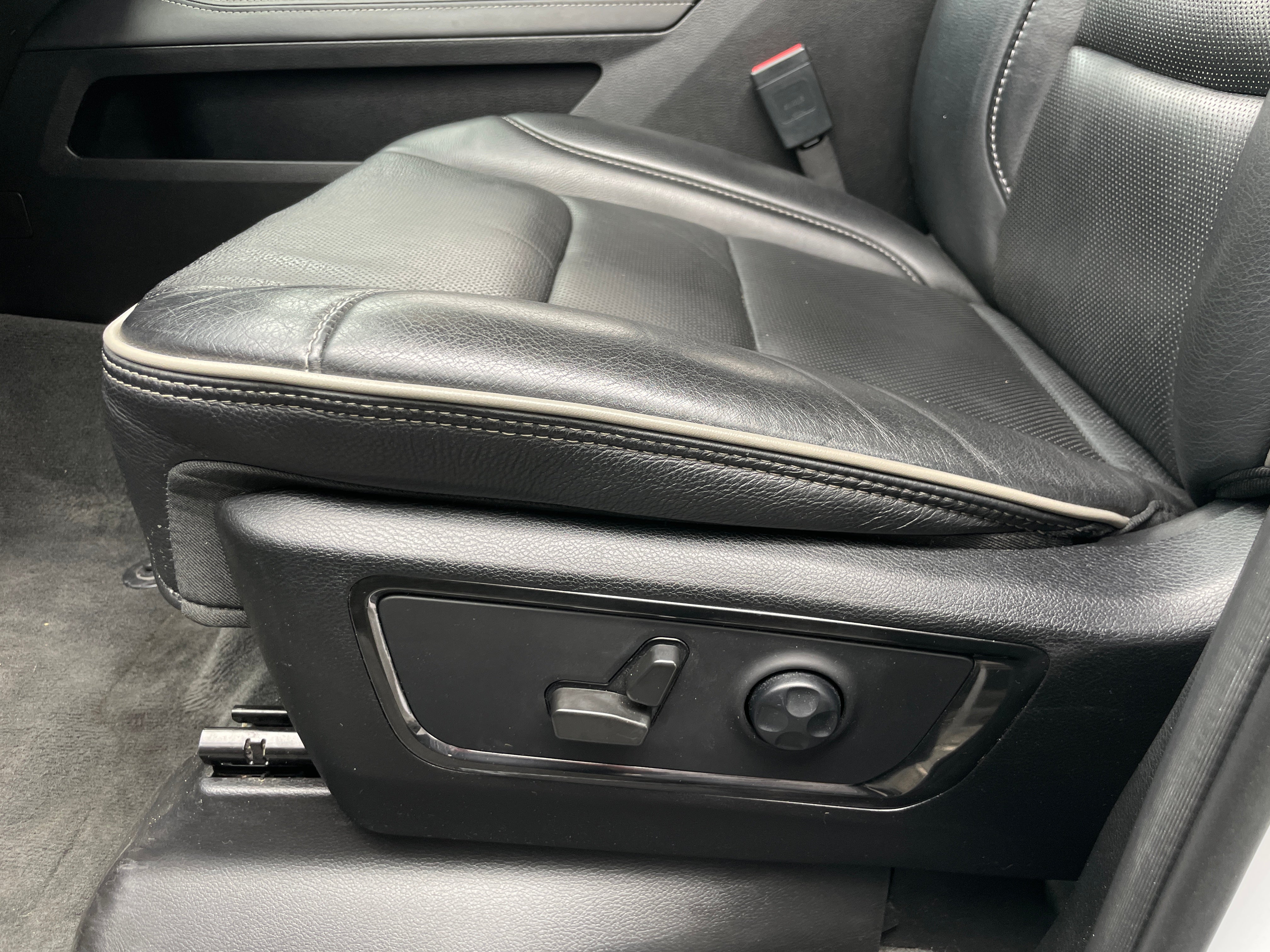 2022 RAM Ram 1500 Pickup Limited - Photo 12