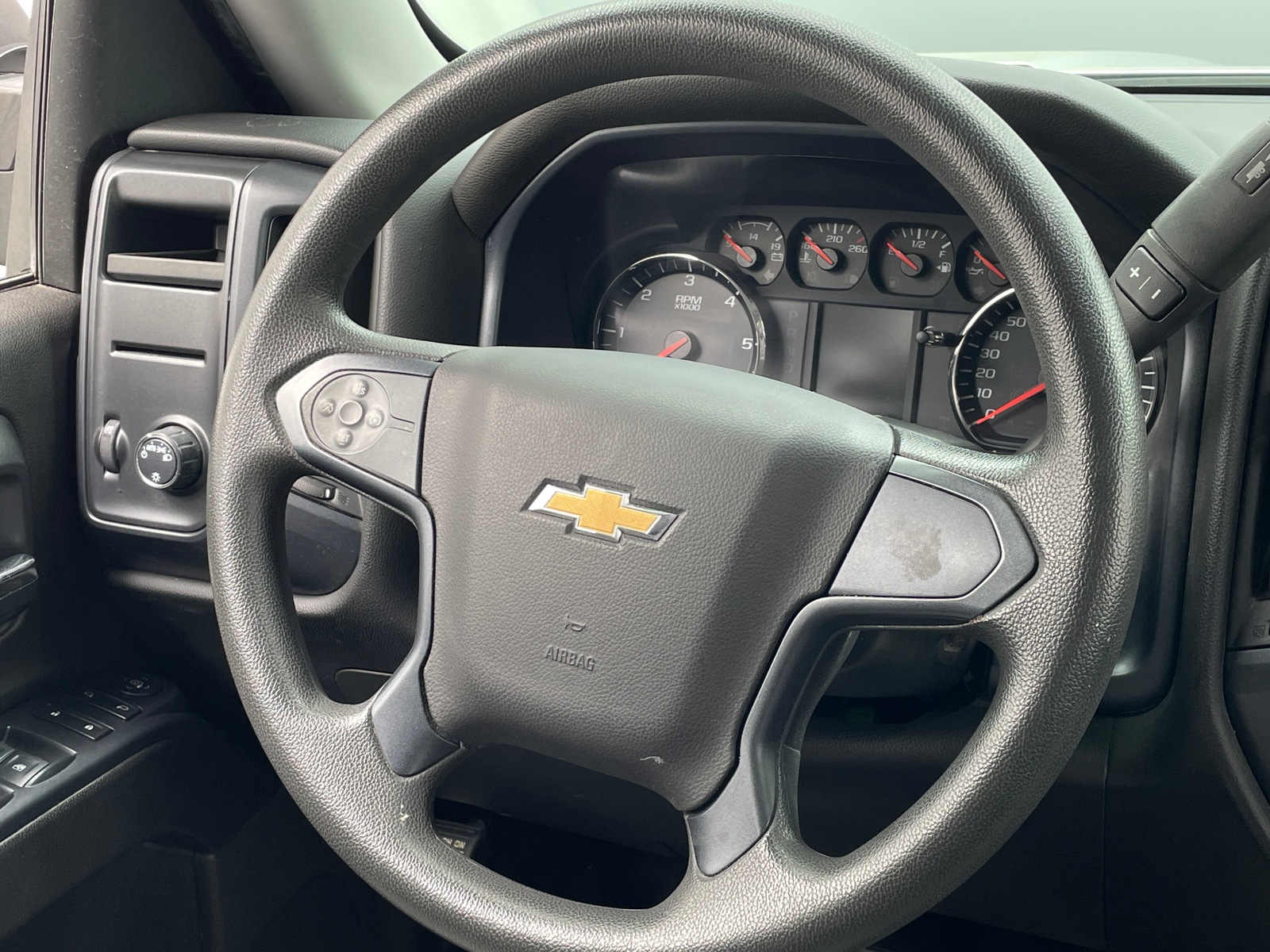 Thumbnail: 2018 Chevrolet Silverado 1500 - 5