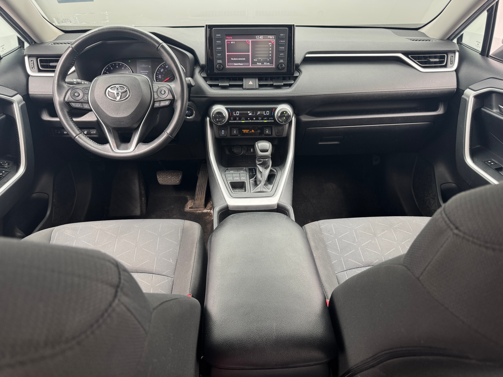 Thumbnail: 2019 Toyota RAV4 - 3
