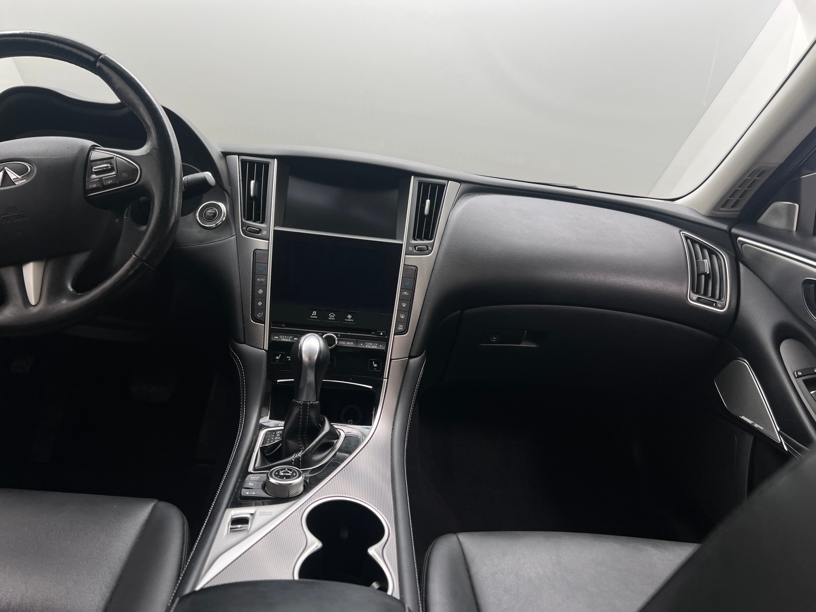 Thumbnail: 2017 INFINITI Q50 - 2