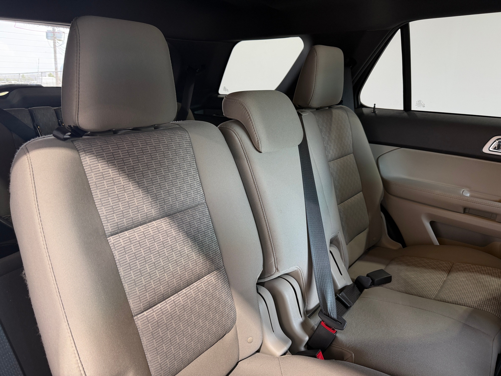 Thumbnail: 2015 Ford Explorer - 6