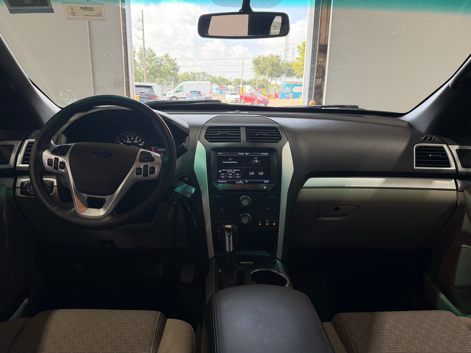 Thumbnail: 2015 Ford Explorer - 3