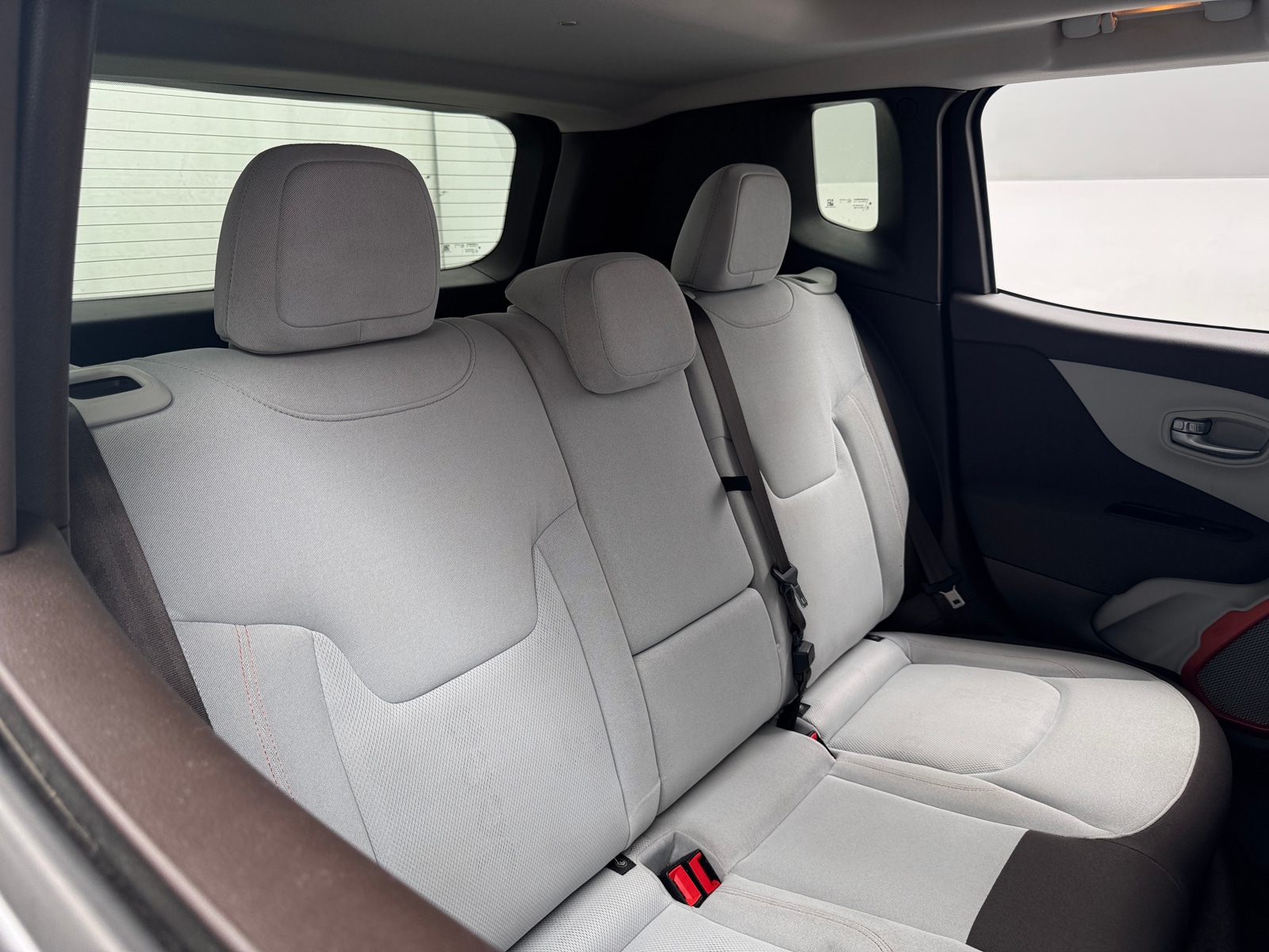 Thumbnail: 2015 Jeep Renegade - 6