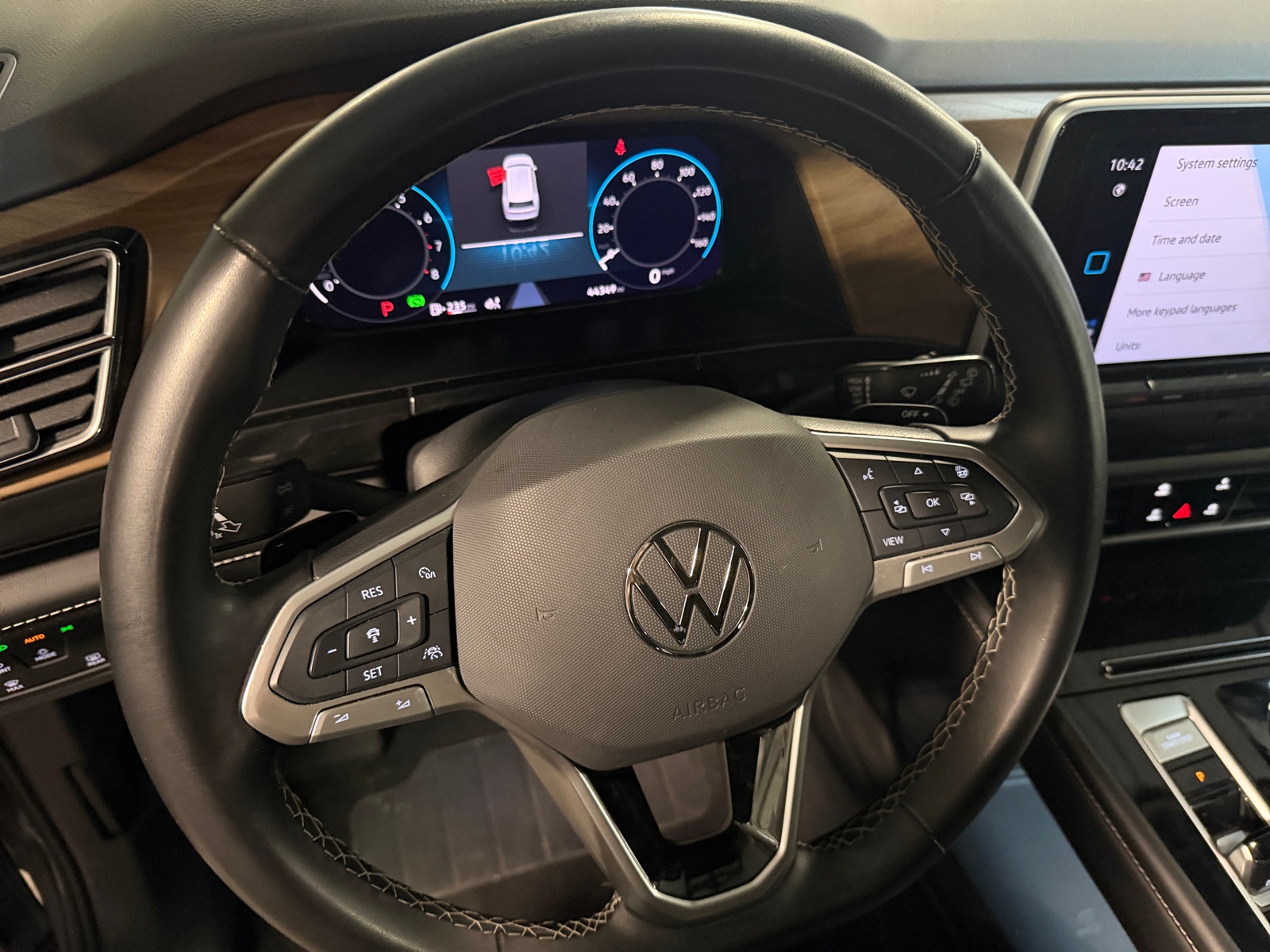 Thumbnail: 2025 Volkswagen Atlas - 4