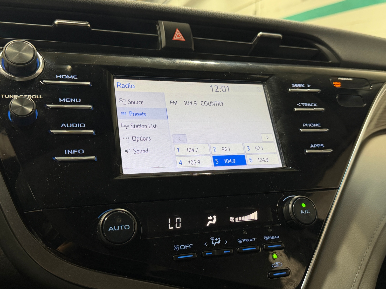 Thumbnail: 2018 Toyota Camry - 4