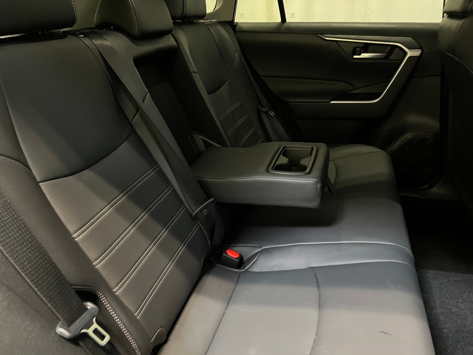 Thumbnail: 2025 Toyota RAV4 - 6