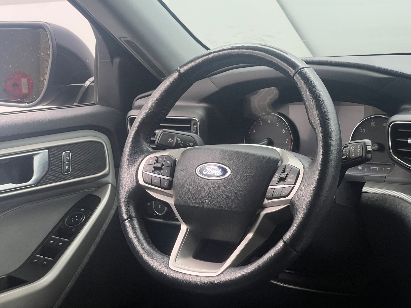 Thumbnail: 2022 Ford Explorer - 4
