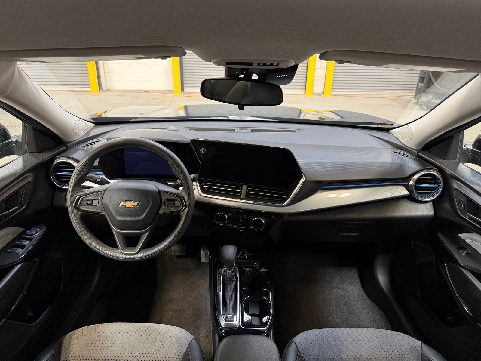 Thumbnail: 2025 Chevrolet Trax - 2