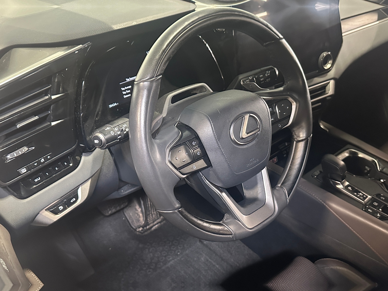 Thumbnail: 2024 Lexus RX - 4