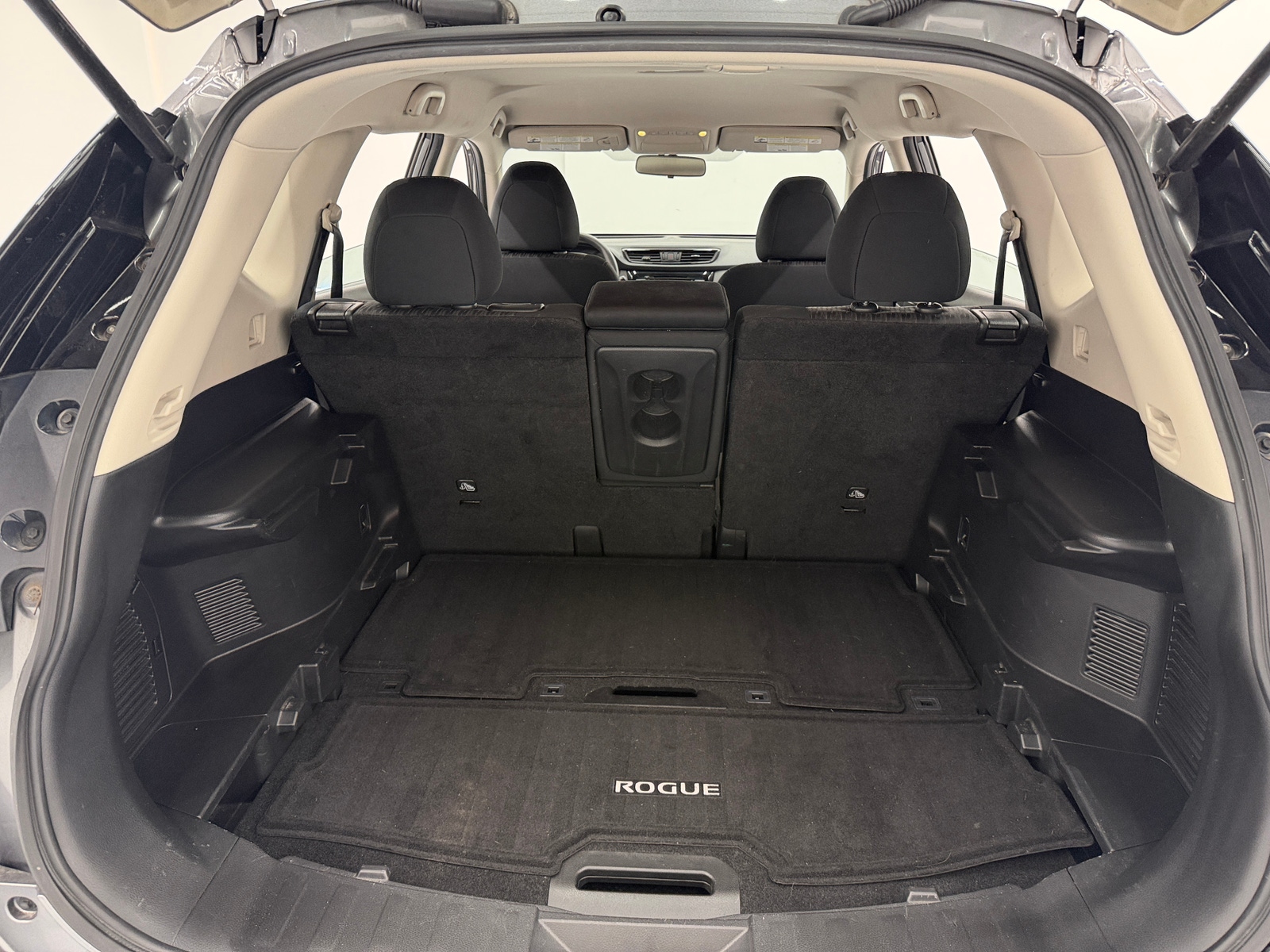 Thumbnail: 2018 Nissan Rogue - 7