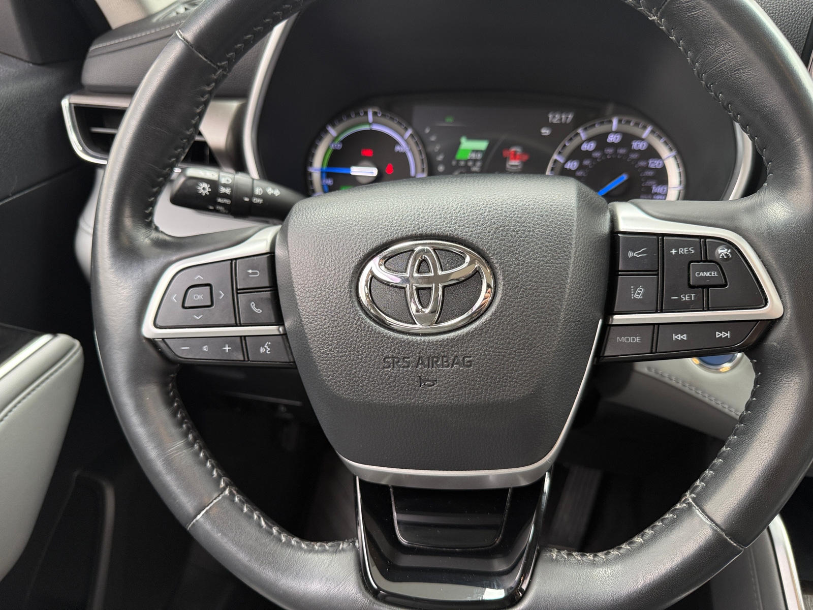 Thumbnail: 2022 Toyota Highlander - 4