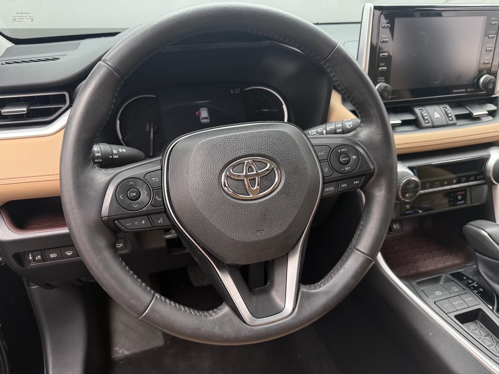 Thumbnail: 2019 Toyota RAV4 - 4