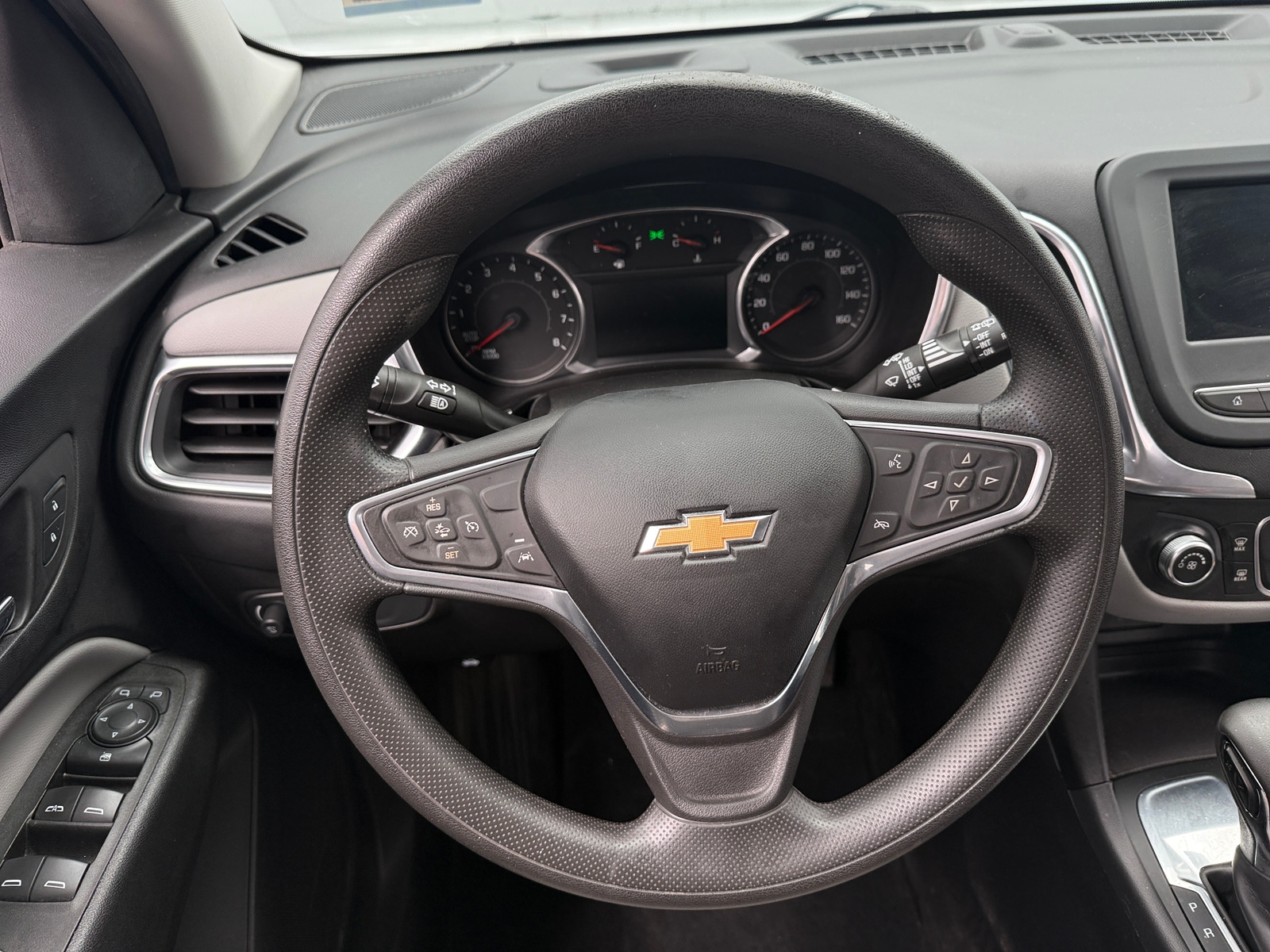Thumbnail: 2022 Chevrolet Equinox - 5
