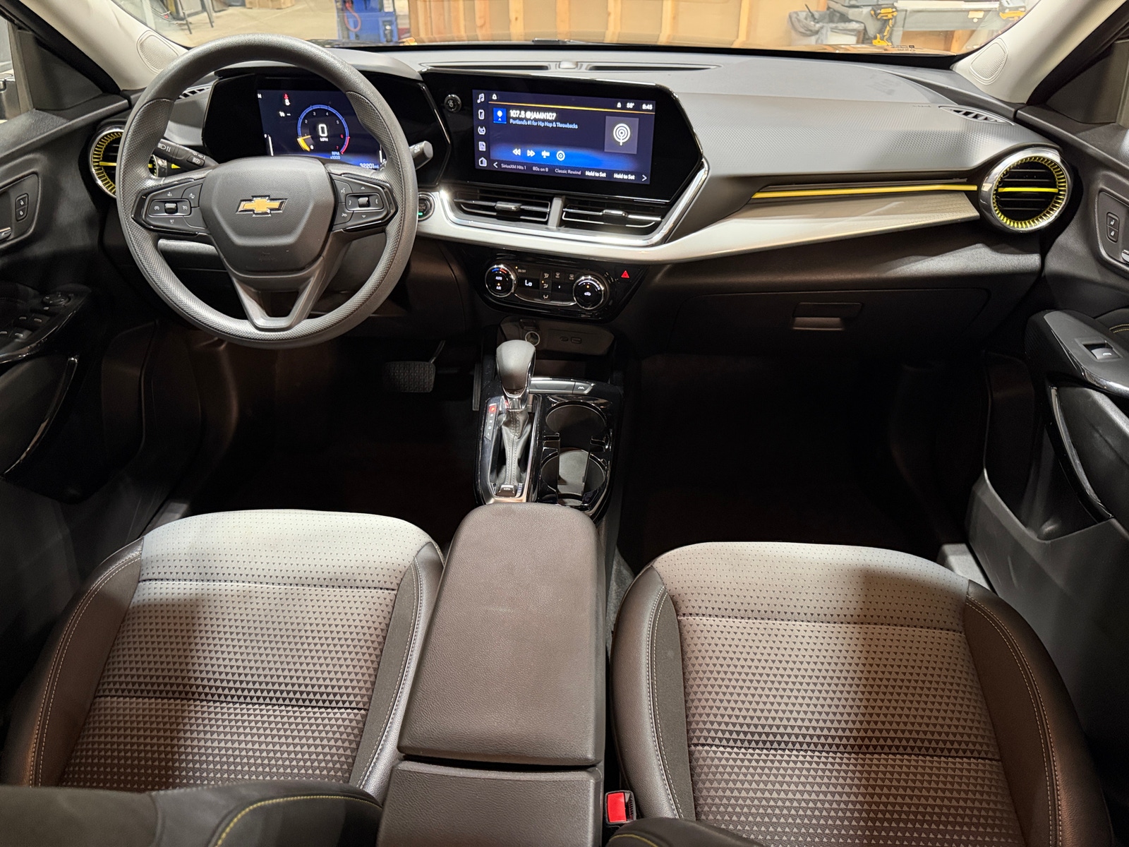 Thumbnail: 2025 Chevrolet Trax - 2