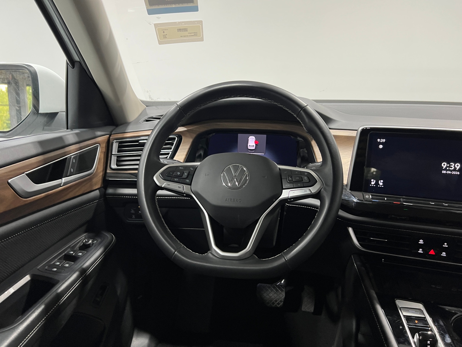 Thumbnail: 2025 Volkswagen Atlas - 4
