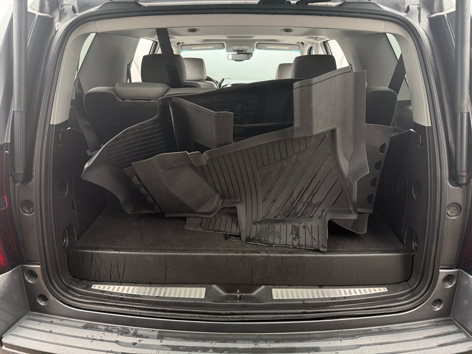 Thumbnail: 2019 Chevrolet Tahoe - 6