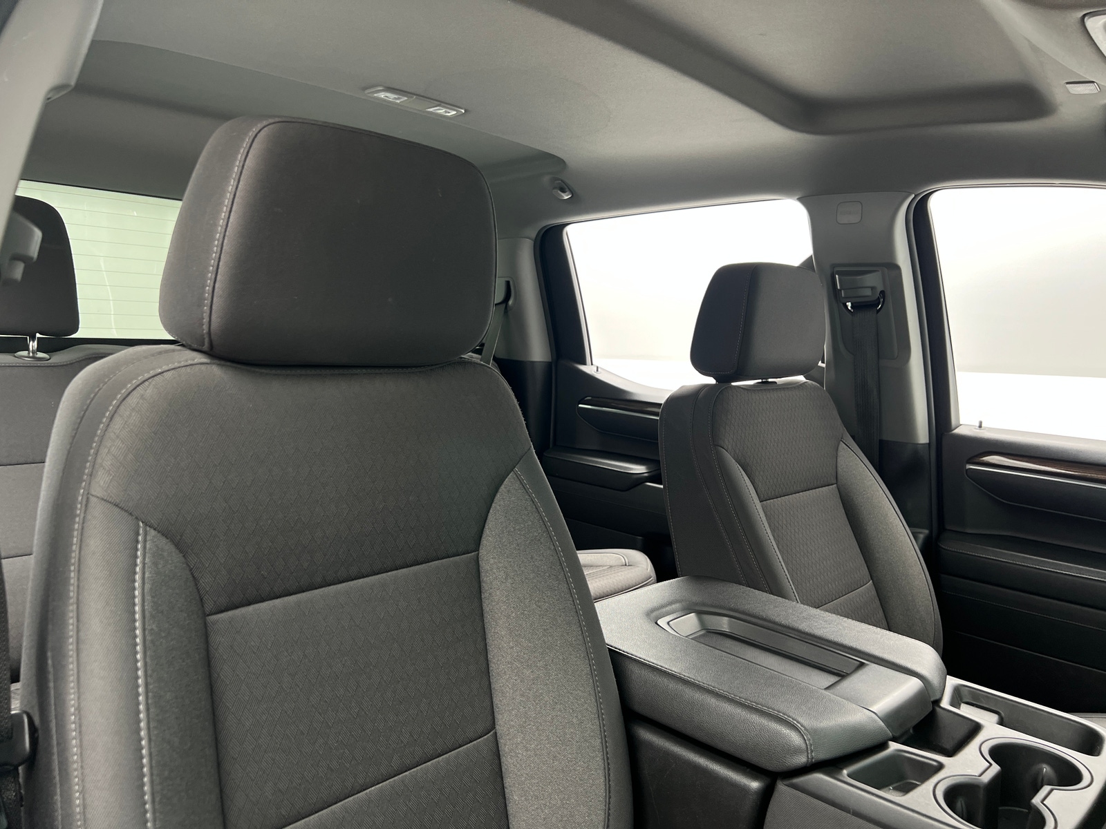 Thumbnail: 2025 Chevrolet Silverado 1500 - 2