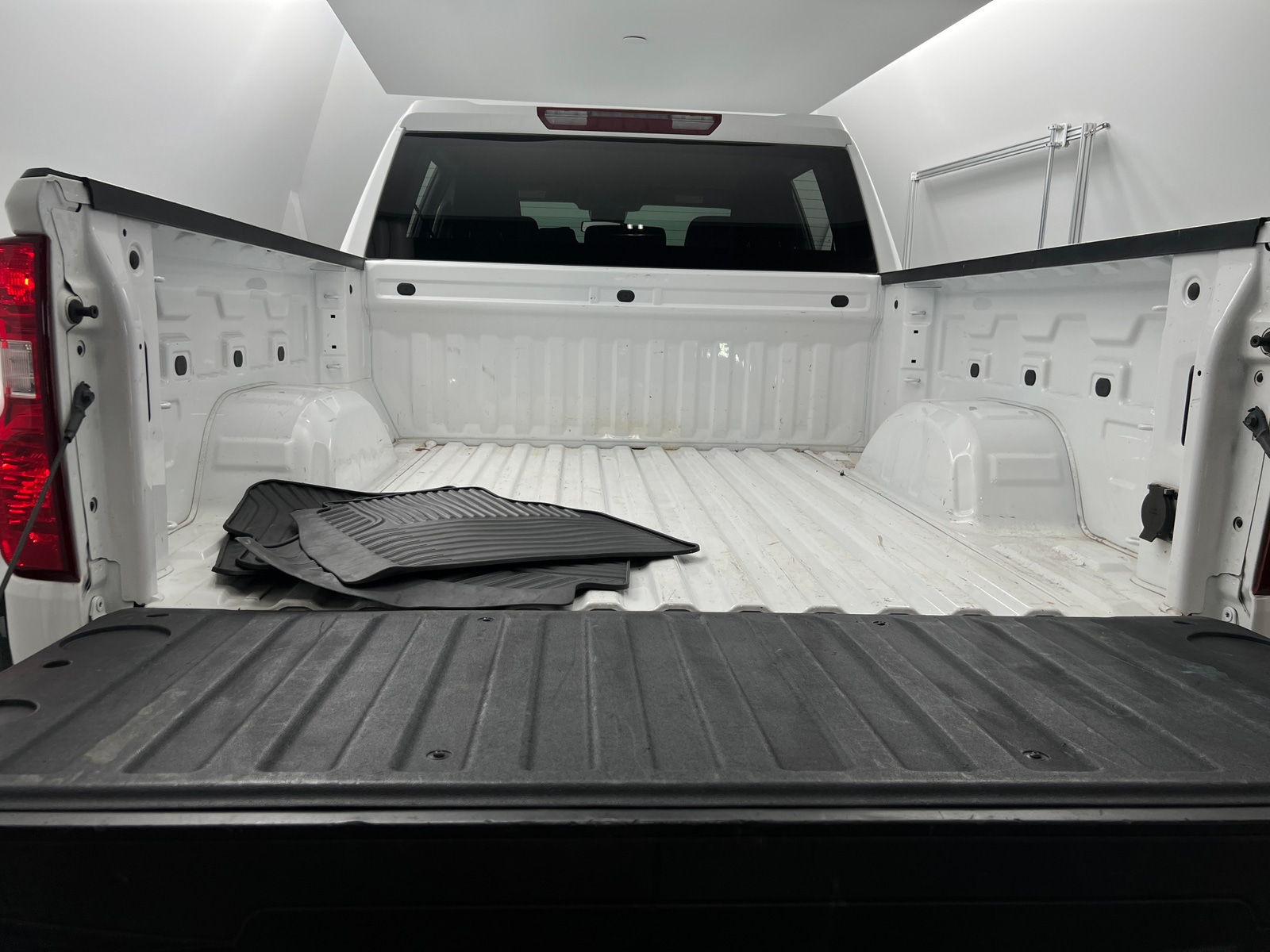 Thumbnail: 2025 Chevrolet Silverado 1500 - 7