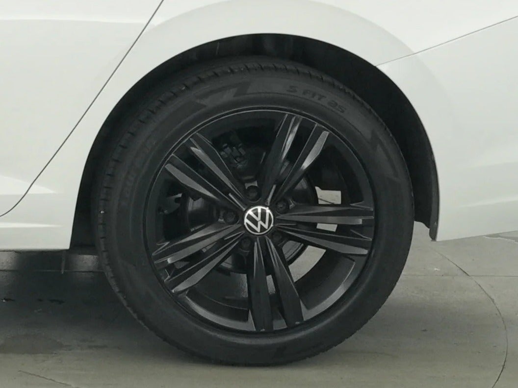 2022 Volkswagen Jetta SE - Photo 15
