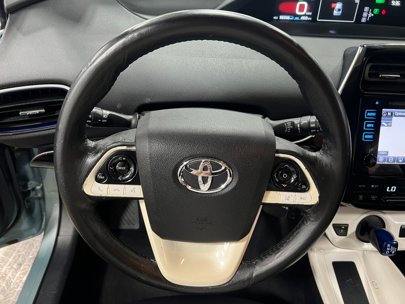 Thumbnail: 2016 Toyota Prius - 4