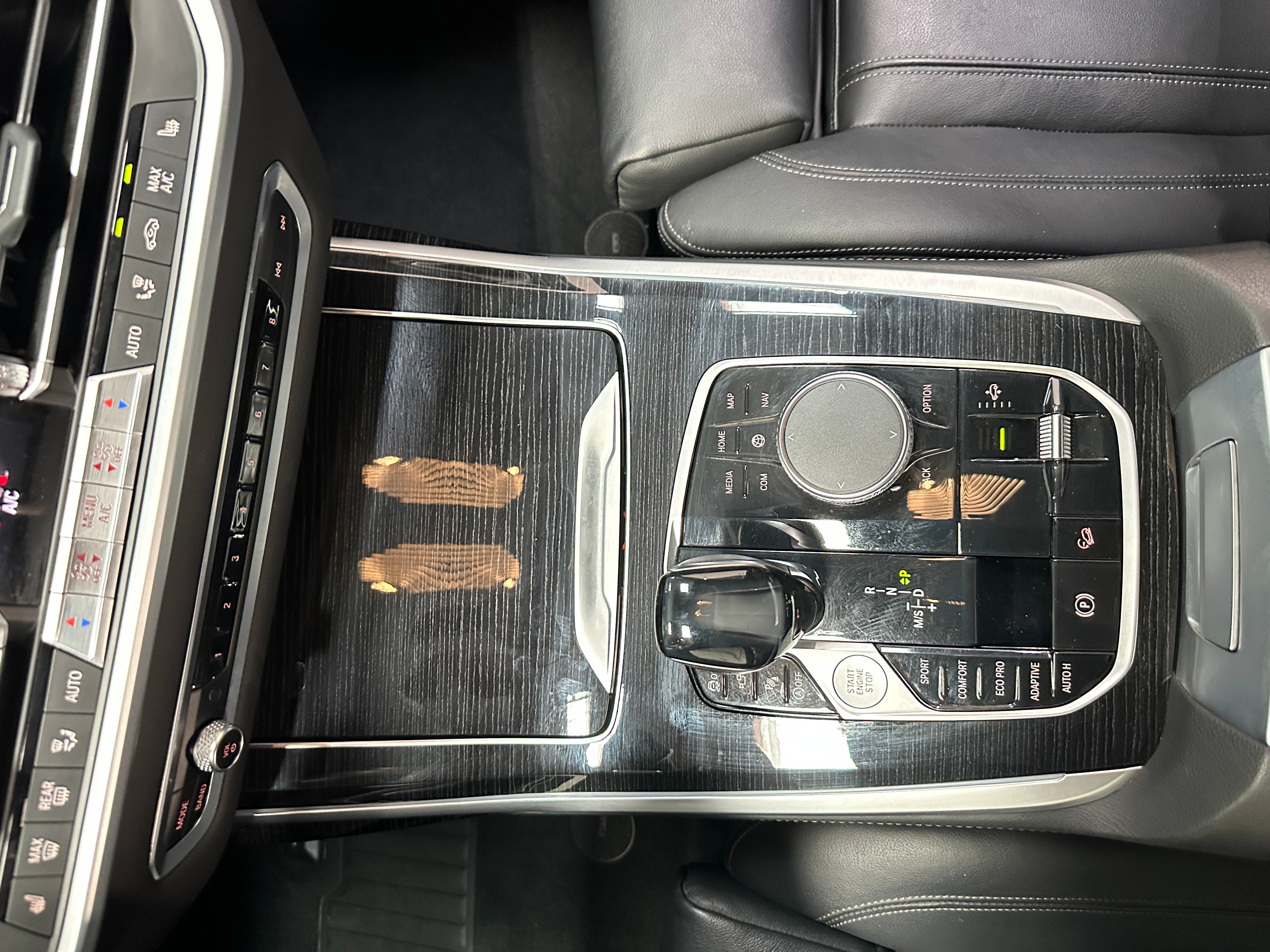 2020 BMW X7 40i