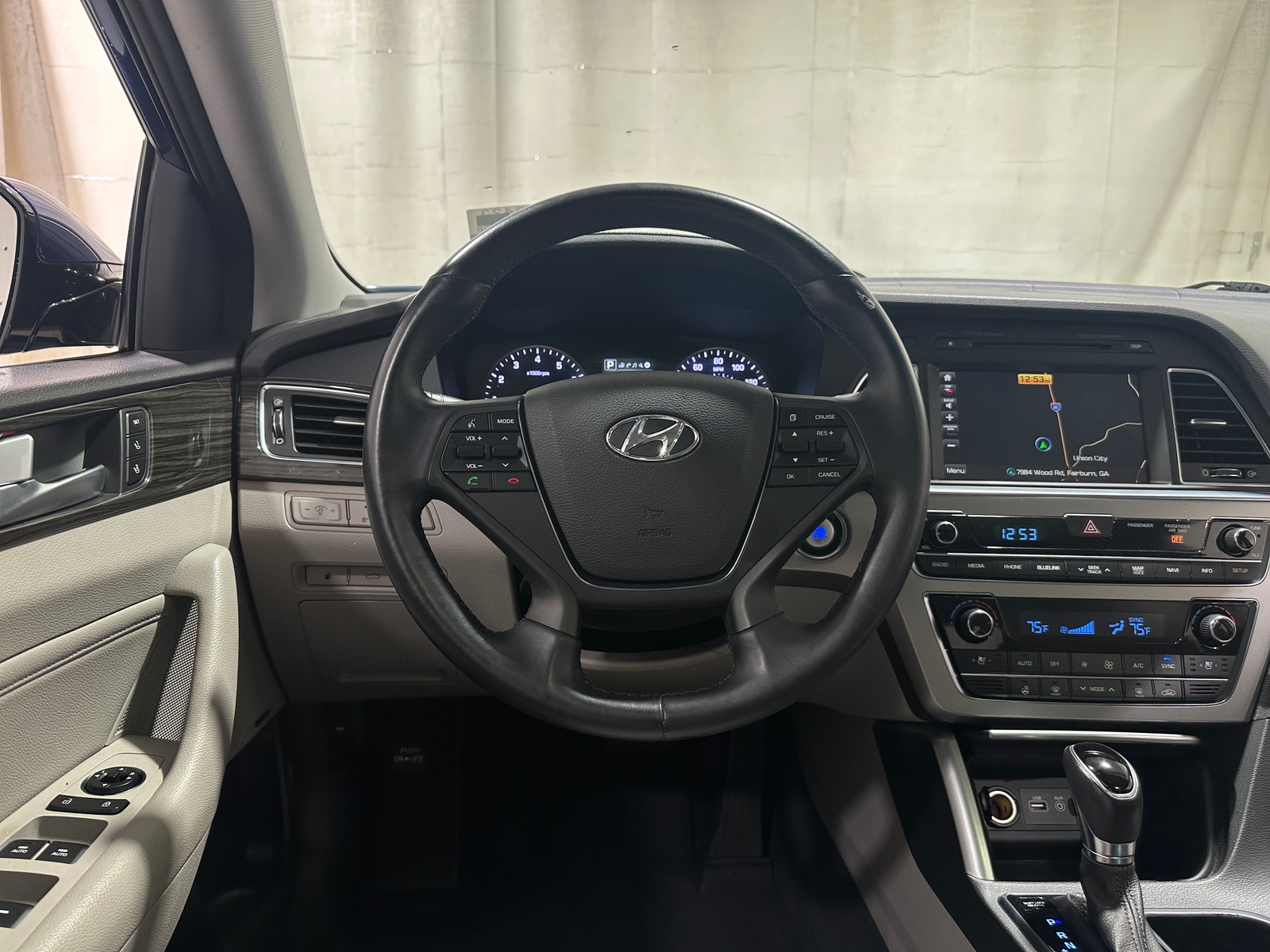 Thumbnail: 2015 Hyundai Sonata - 4
