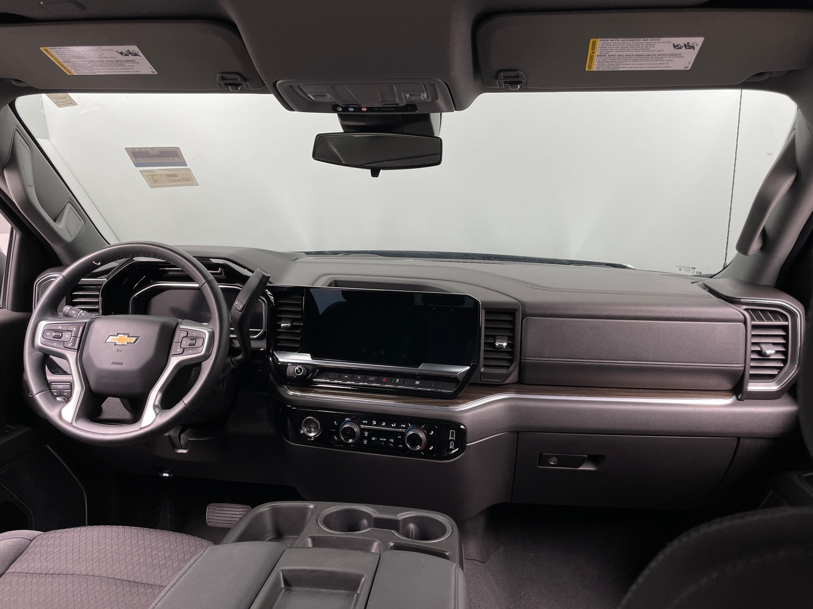 Thumbnail: 2024 Chevrolet Silverado 1500 - 3