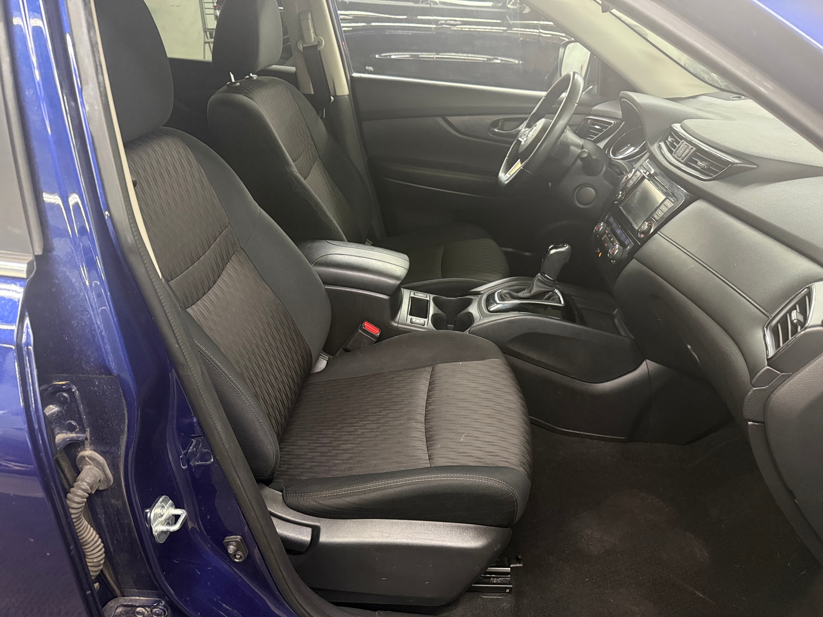 Thumbnail: 2018 Nissan Rogue - 2
