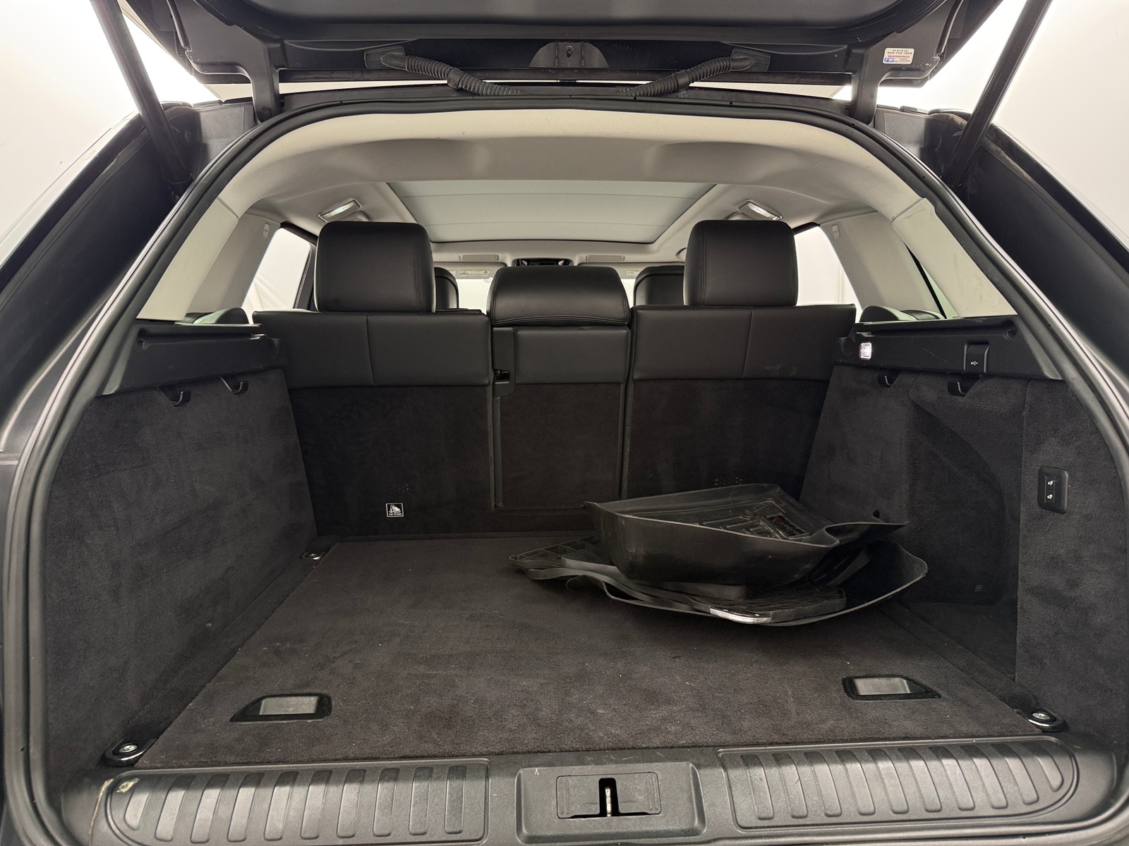 Thumbnail: 2020 Land Rover Range Rover Sport - 6