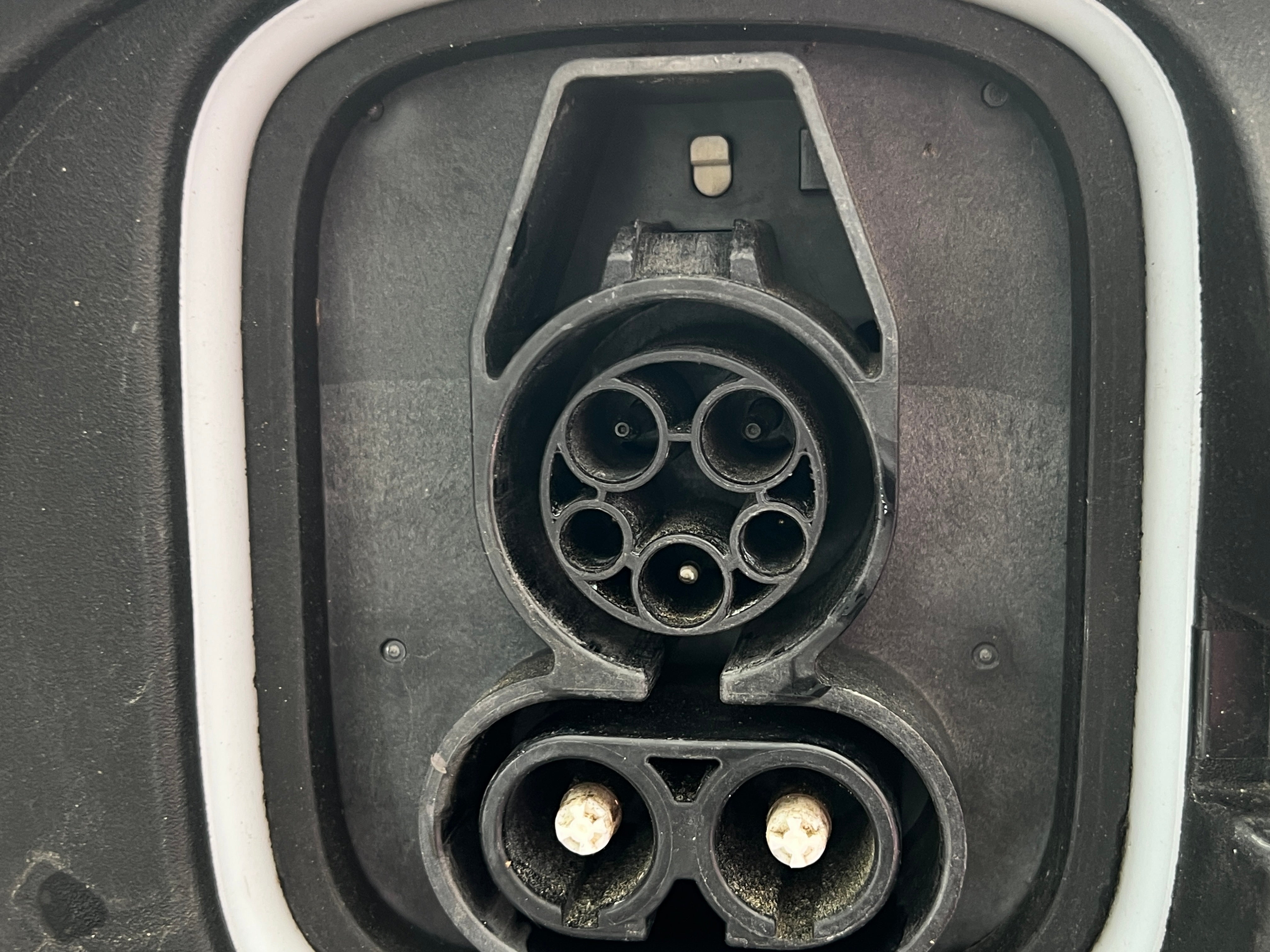 Used 2021 Hyundai Kona EV Limited with VIN KM8K33AG5MU126832 for sale in Auburn, WA