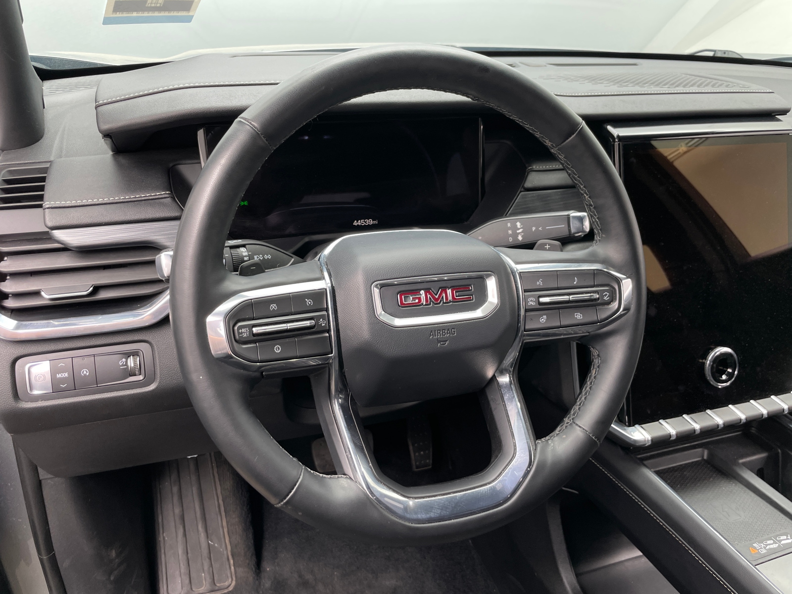 Thumbnail: 2025 GMC Acadia - 5